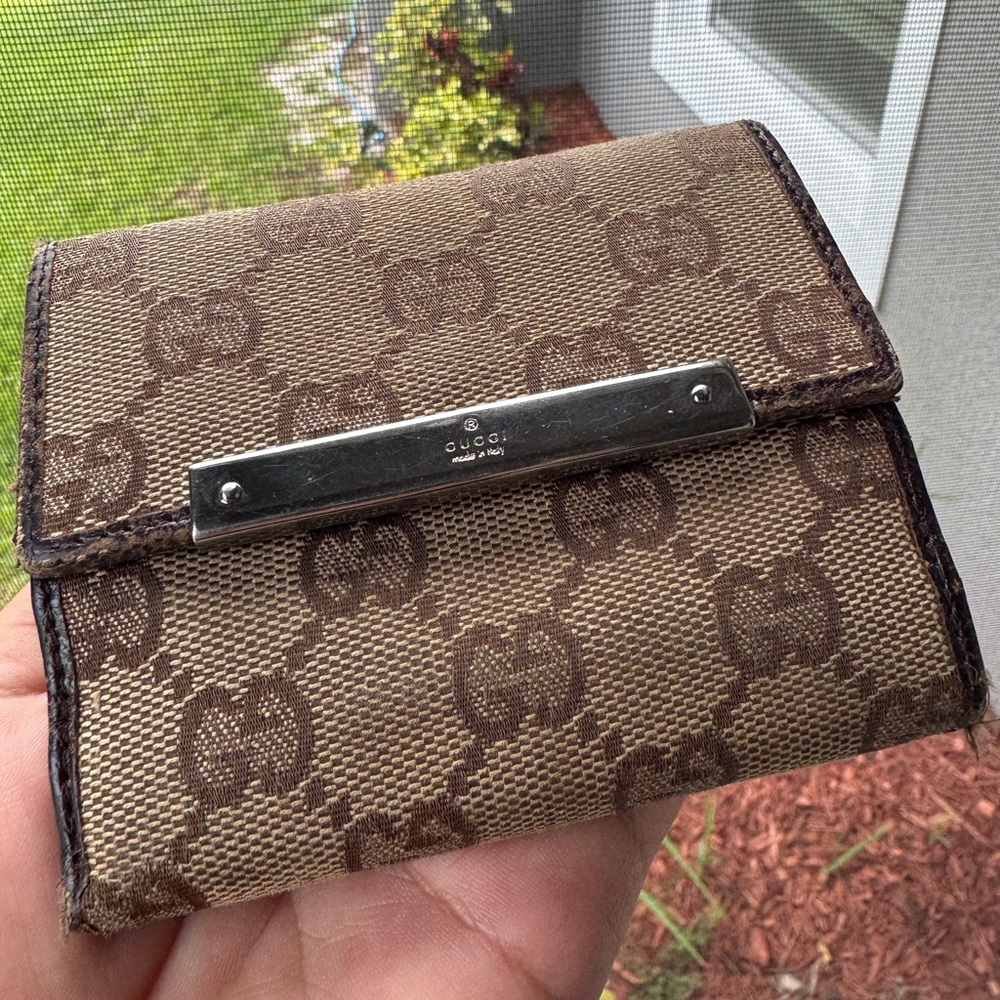 Gucci Brown GG Supreme Canvas Small Wallet with Silver Plate - Picture 13 of 16